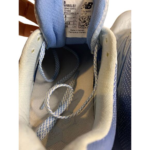 Size 9 New Balance Womens Fresh Foam 680 V7 Running Shoe Blue - Picture 6 of 8